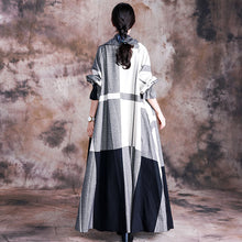 Load image into Gallery viewer, SOOMODA Vintage Patchwork Plaid Stitch Trench
